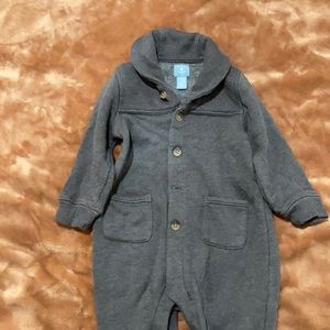 Baby Gap charcoal gray jumper/romper/one piece size 12-18 months unisex